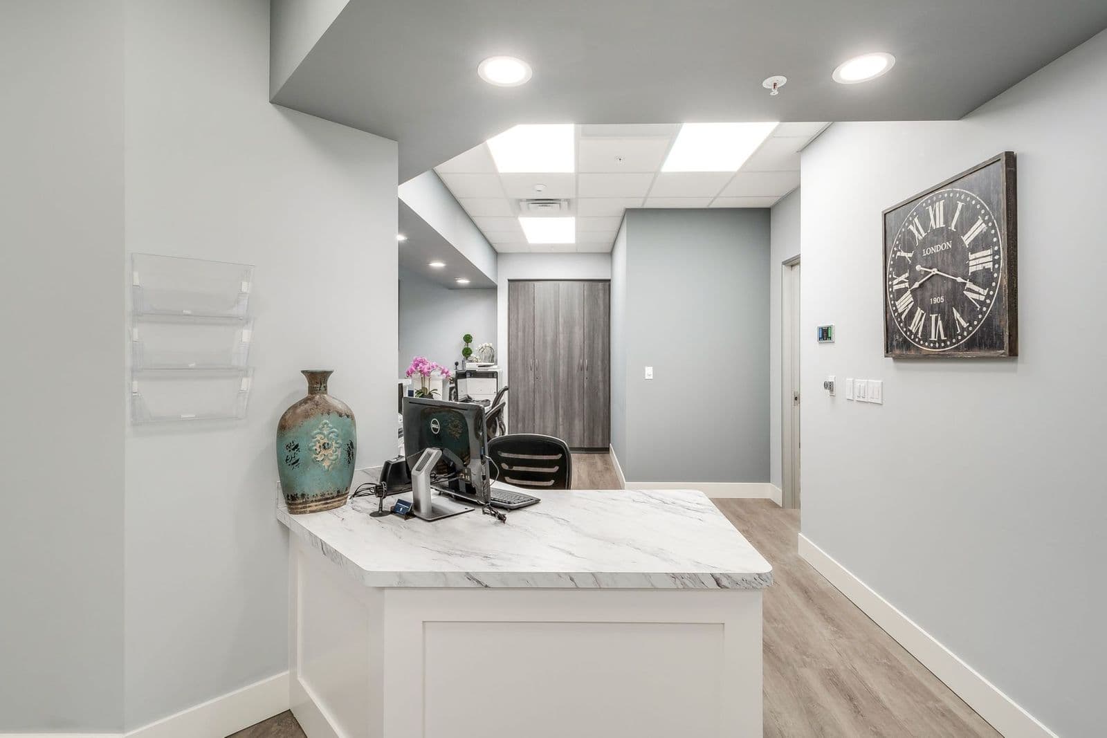 Check-in counter at the oral surgery front desk